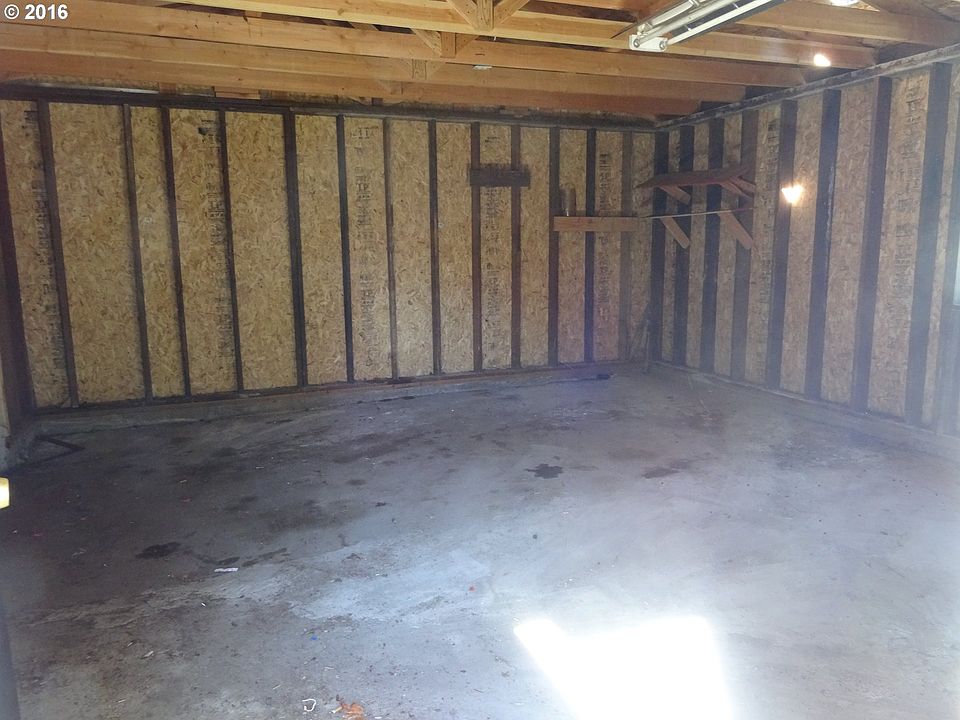 2nd image of 5410 SE 122nd Ave
