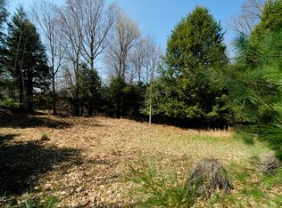 Valley View Dr, Onekama, MI 49675