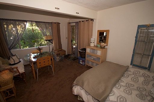 5th image of 125 W Yanonali St APT 1