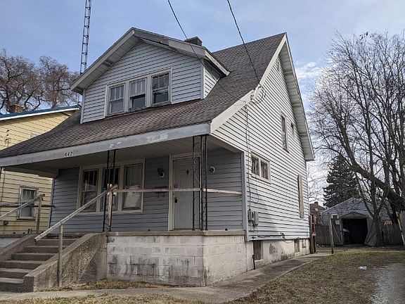 2nd image of 442 Mary St