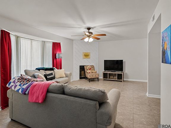 3rd image of 2051 S Brightside View Dr APT B