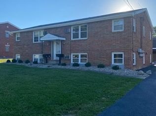 402 Caroline Ave, Hubbard, OH 44425