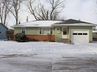 947 N Locust St, Fremont, NE 68025