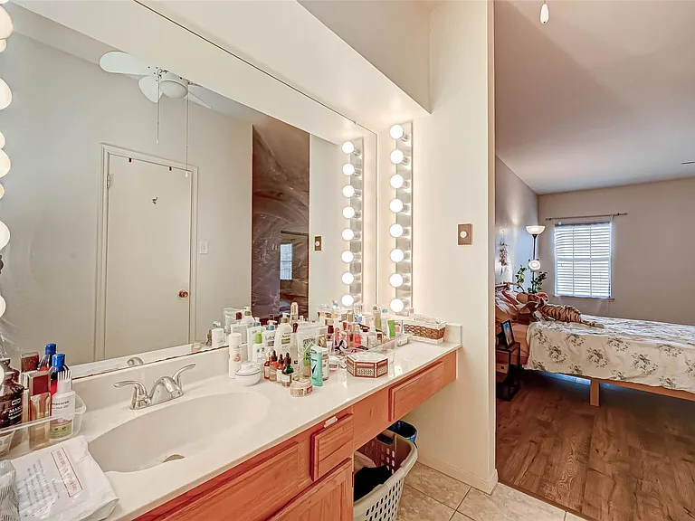 3780 Tanglewilde St #604 — Photo 37