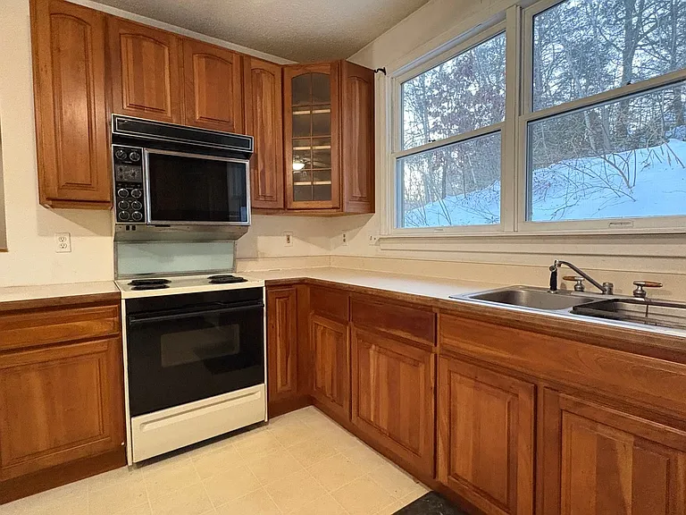169 Leesville Rd #C — Photo 10
