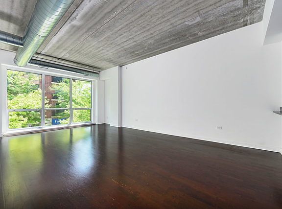 4th image of 845 N Kingsbury St Unit 213