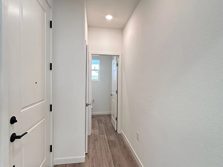3396 Shaker Way — Photo 5