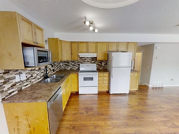 3rd image of 10150 121st Ave #219