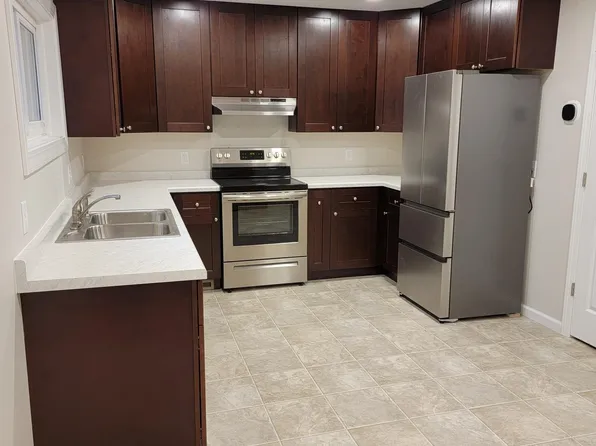 921 Arcadian Ave #A, Waukesha, WI 53186