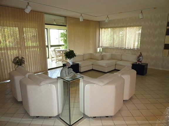 3rd image of 5540 Fairway Park Dr APT 104