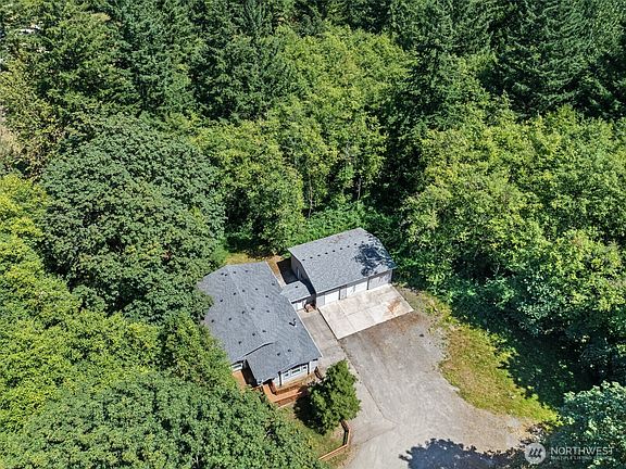 5th image of 31119 NE Spring Hill Road