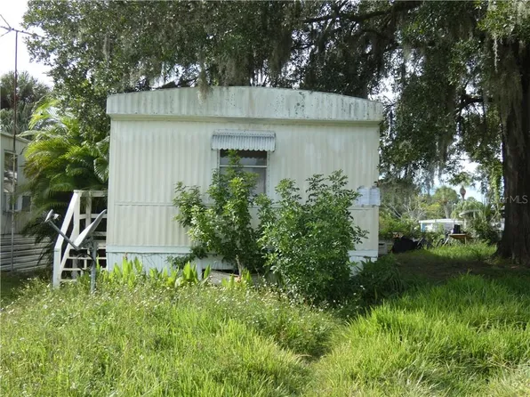 6841 Garden Dr, New Port Richey, FL 34652