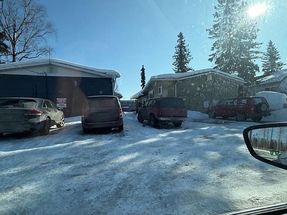 4th image of 808 N Lane St