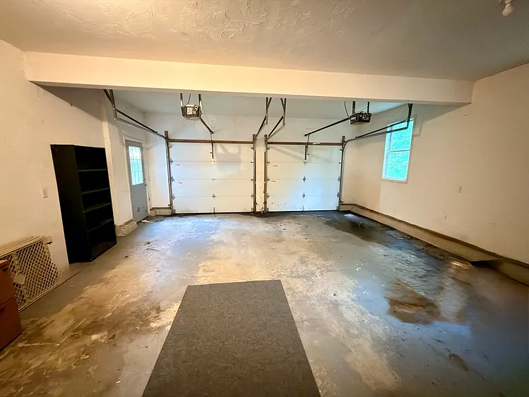 215 Main St — Photo 30