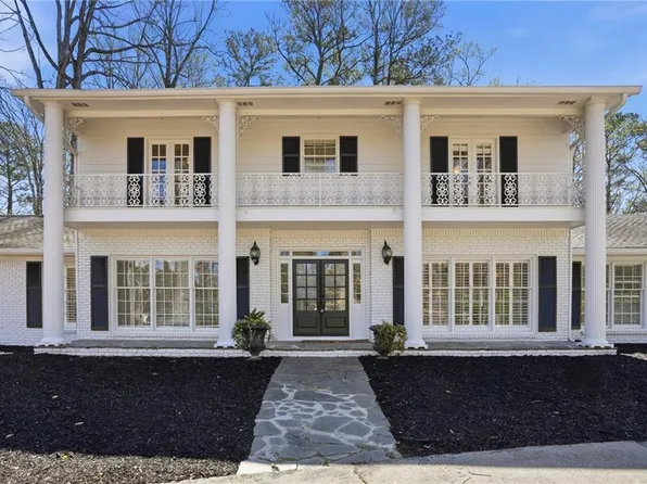 1190 W Paces Ferry Rd NW, Atlanta, GA 30327