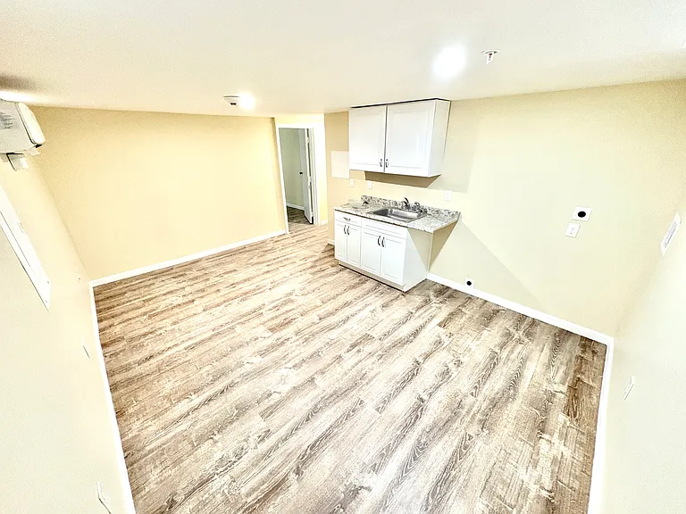 133 W Main St #1F — Photo 1