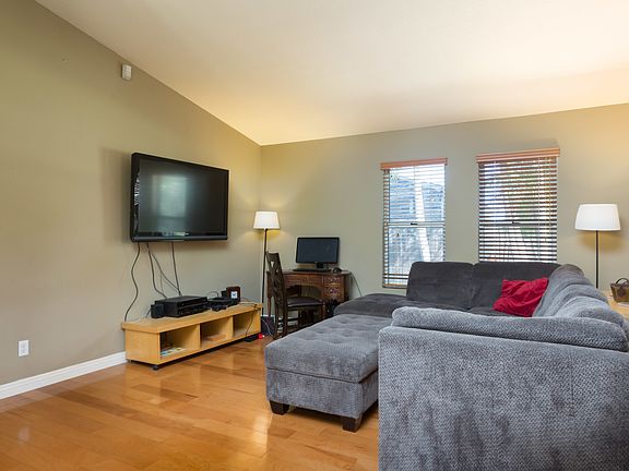 4th image of 1745 Silver Fox Ln