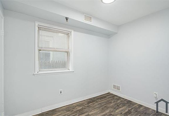3rd image of 864 N 42nd St Floor 1