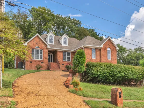 114 Spy Glass Way, Hendersonville, TN 37075