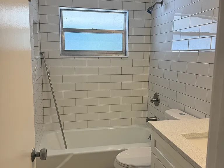 801 E 13th Ave — Photo 8