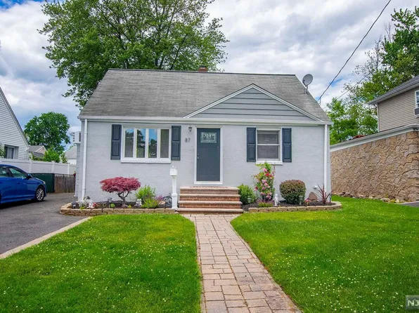 87 New York Ave, Bergenfield, NJ 07621