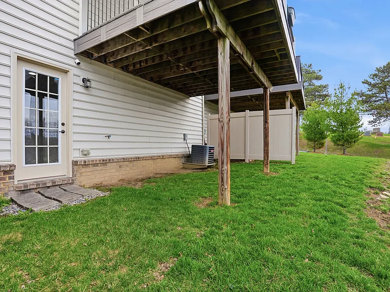 404 Aprilmae Way — Photo 44