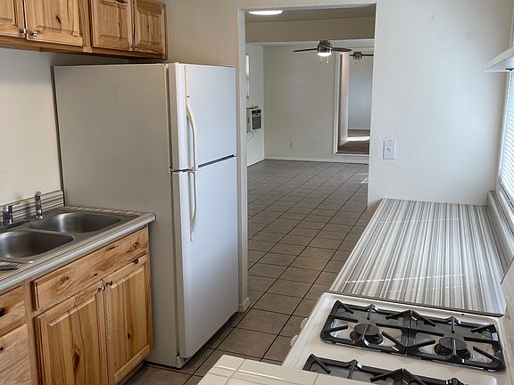 4th image of 410 S Montezuma St