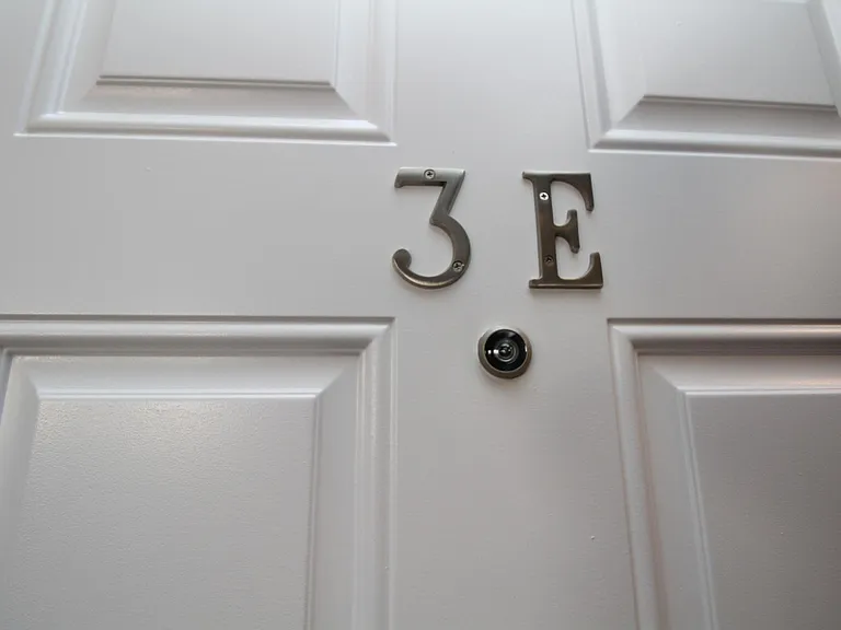 2128 N Sawyer Ave #2E — Photo 17