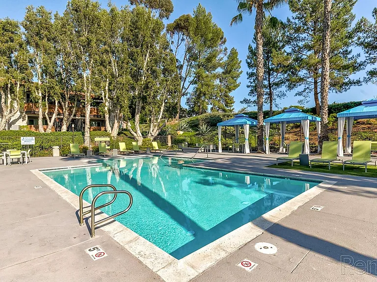 Idyllwillow Pool
