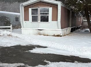 675 Brunswick Rd TRAILER 41, Troy, NY 12180