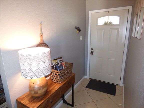 4th image of 8009 Channelview Dr