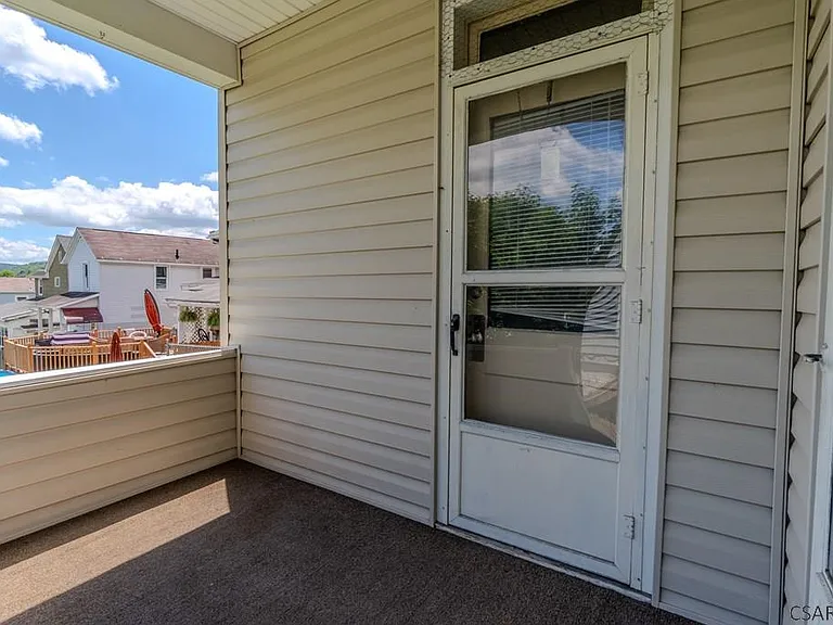 222 Strayer St — Photo 29