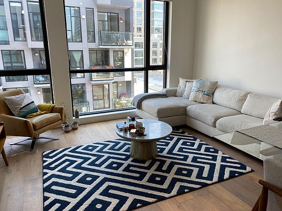 4th image of 1433 Bush St #704