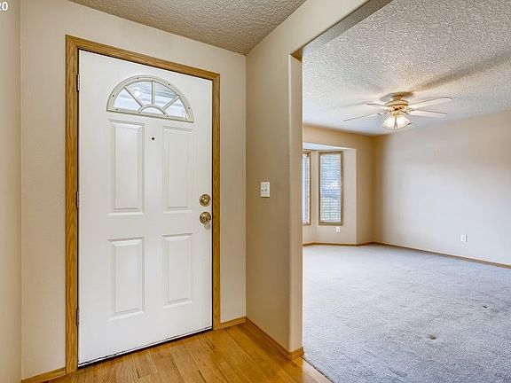 4th image of 9417 NE 131st Ave