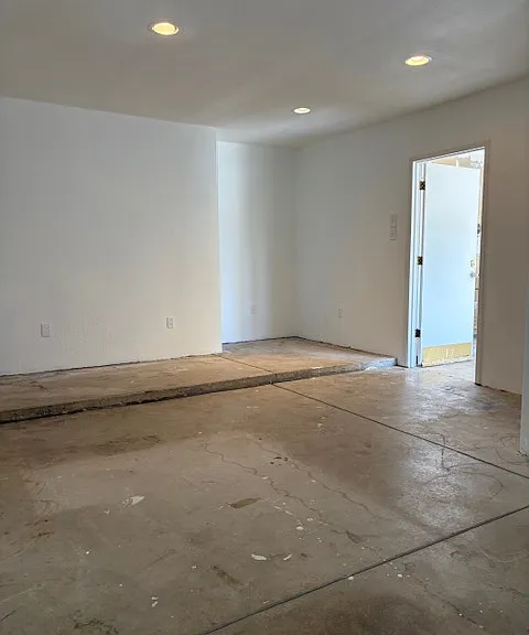 804 Quintana Dr — Photo 16