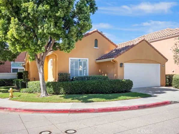 2 La Ronda, Irvine, CA 92606