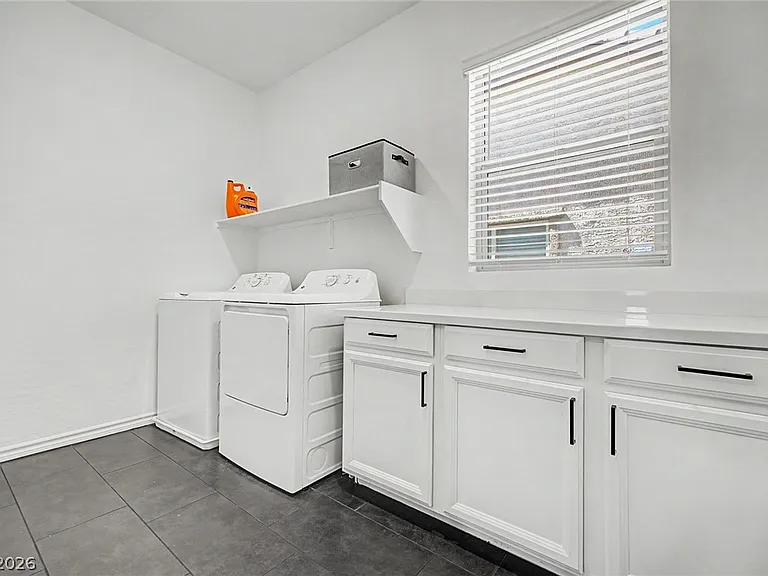8148 Little Skye Ct — Photo 40