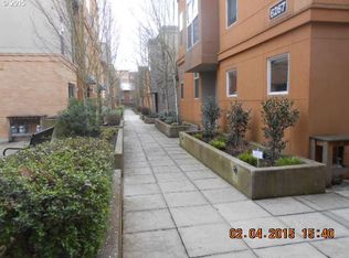 6243 NE Carillion Dr UNIT 201, Hillsboro, OR 97124
