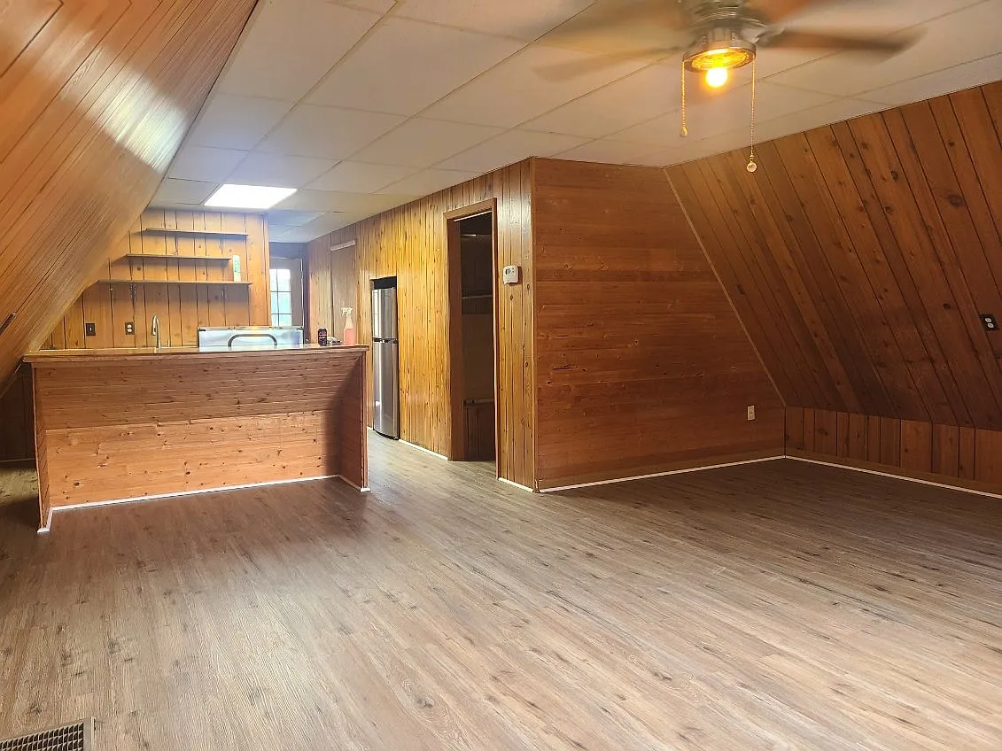 Studio, 800 sqft, $1,200 — Photo 2