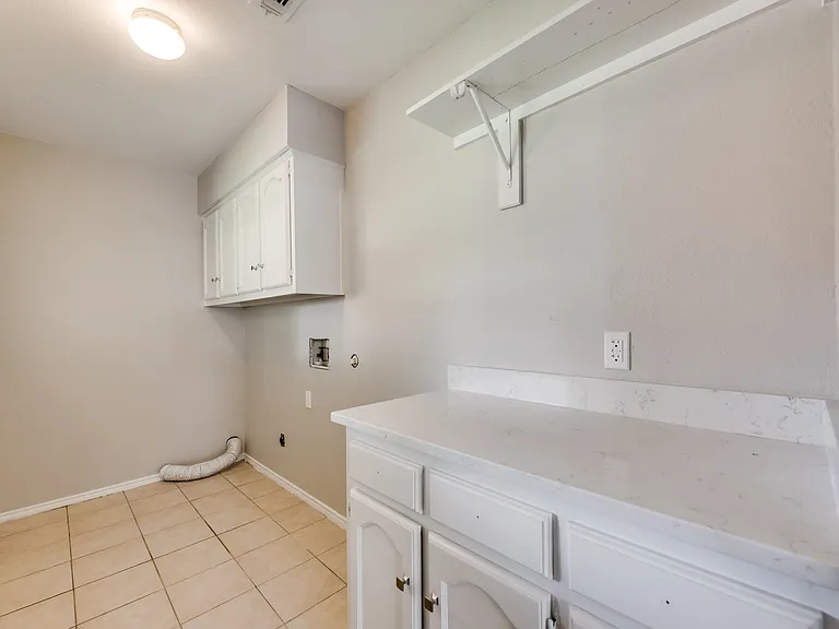 406 Dogwood Trl — Photo 19