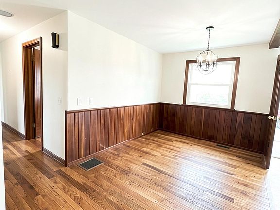 4th image of 21359 New Gambier Rd