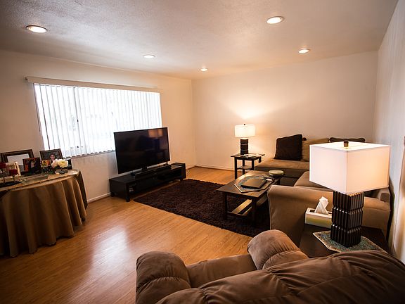 4th image of 6545 Platt Ave