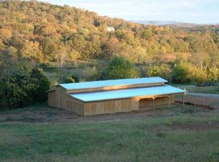 1933 Chicken Rd, Lebanon, TN 37090