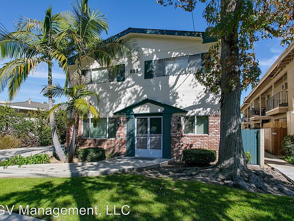 2nd image of 888 Magnolia Ave APT 3