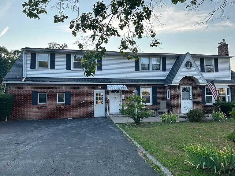 Alton Rd — Photo 1
