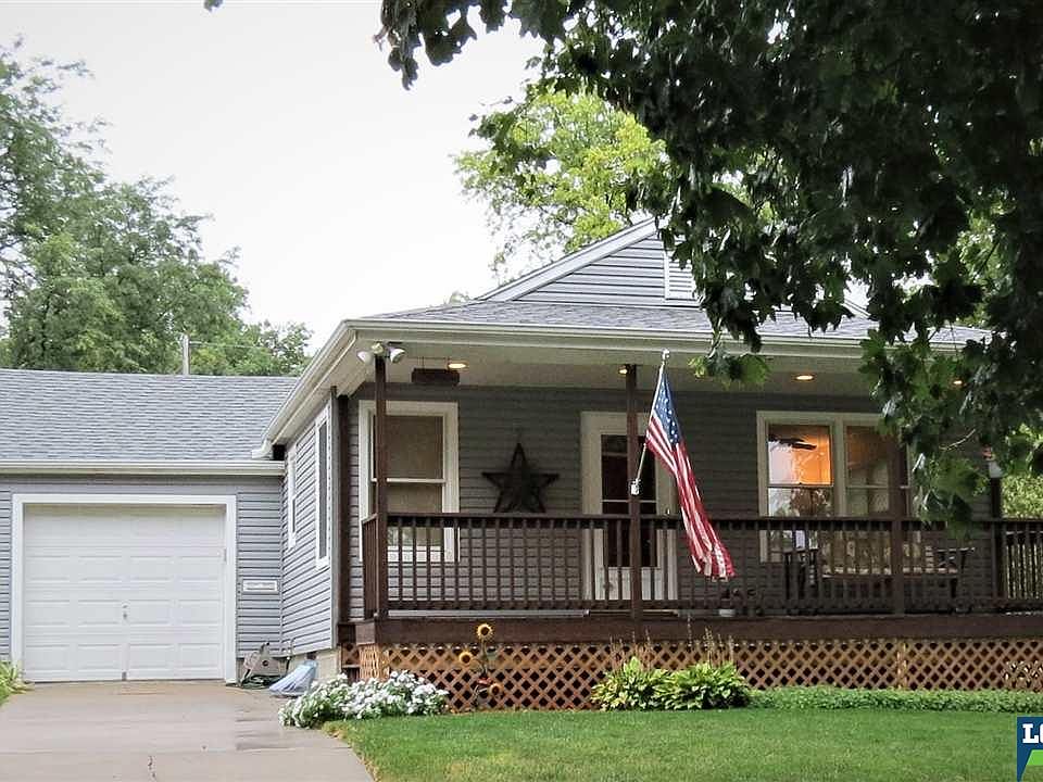 1st image of 6728 Y St