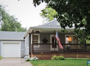 6728 Y St, Lincoln, NE 68505