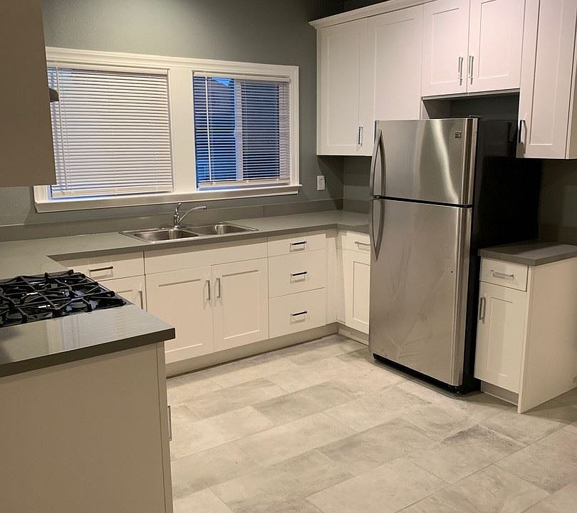 1st image of 5425 Lowell St #4180731