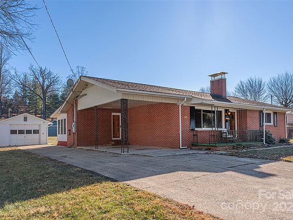 2nd image of 145 Killian St