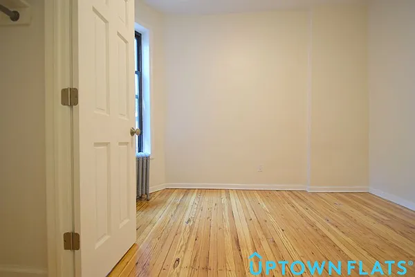 Rented by Uptown Flats LLC | media 25